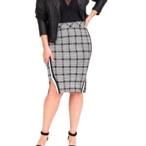 Torrid Black/White Houndstooth Plaid Premium Ponte Pencil Skirt Size 2